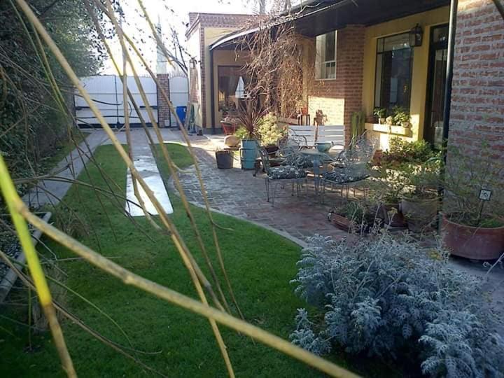 Hosteria Casa de Paula Trelew Exterior foto